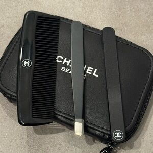 CHANEL Beauté Grooming Kit Rare Limited Edition Travel NIB comb mirror nail